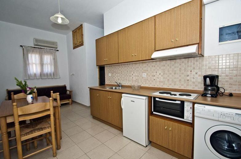 Athina Apartments Neo Klima Quarto foto